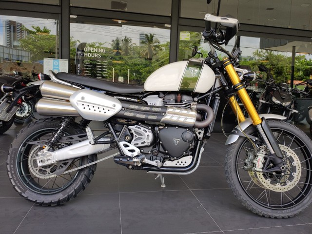 TRIUMPH SCRAMBLER 1200 XE