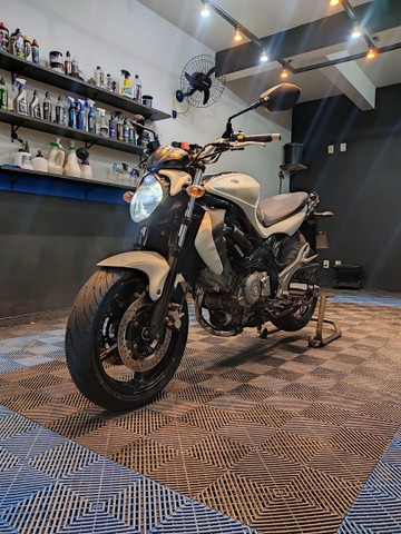 SUZUKI GLADIUS 2015 IMPECÁVEL ACEITO TROCAS