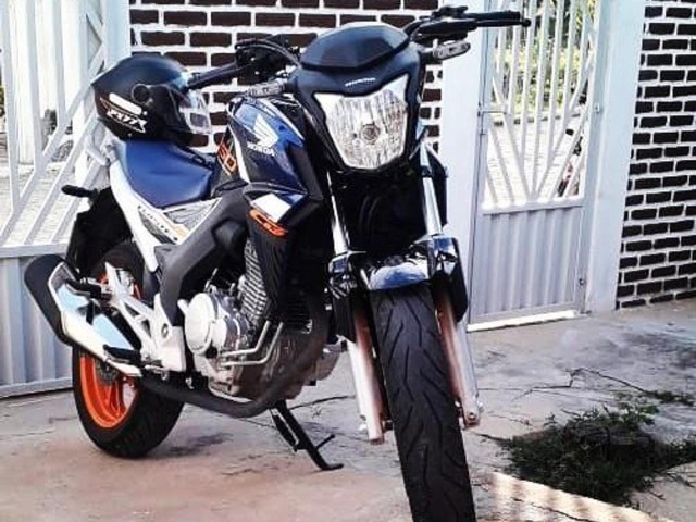 HONDA CB TWISTER ESPECIAL EDITION