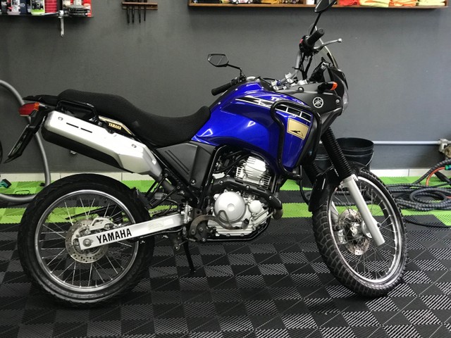 VENDO MOTO YAMAHA TENERE 250 ANO 2015