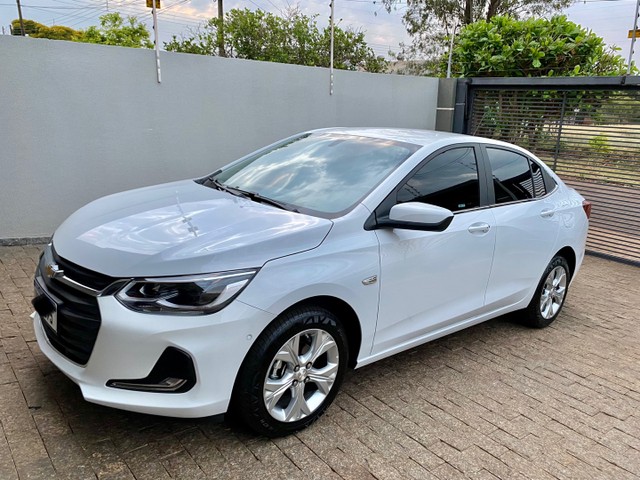 ONIX PLUS PREMIER 2 TOP DE LINHA 20/20 8.000KM