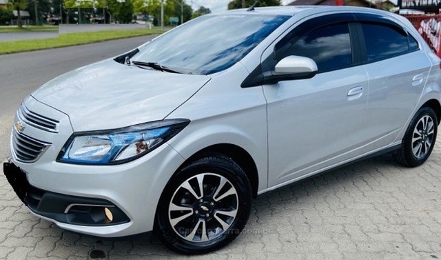 VENDO OU FINANCIO CHEVROLET ONIX 1.4 LTZ 8V FLEX 4P MANUAL