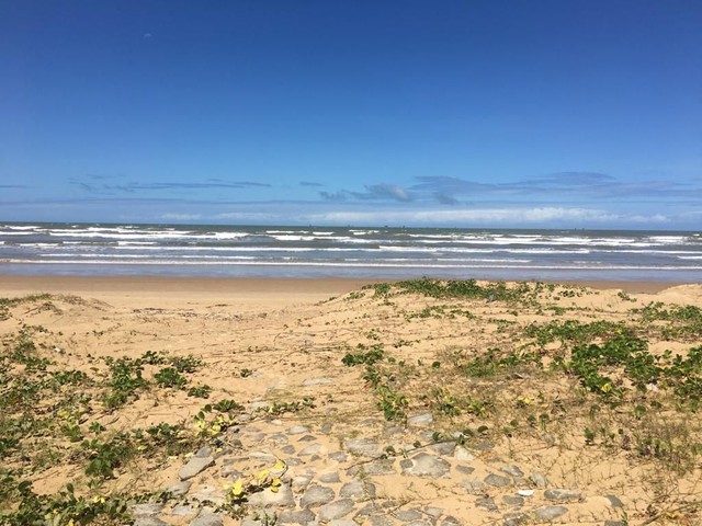 Aluga se casa com piscina na praia da costa acesso a praia