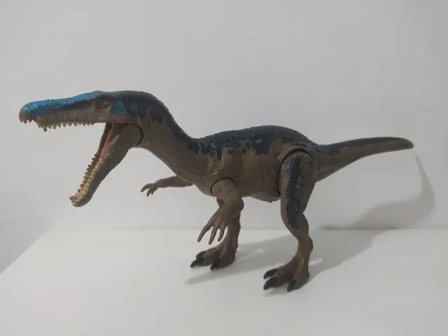 Mattel e Jurassic World lançam linha de brinquedos com realidade