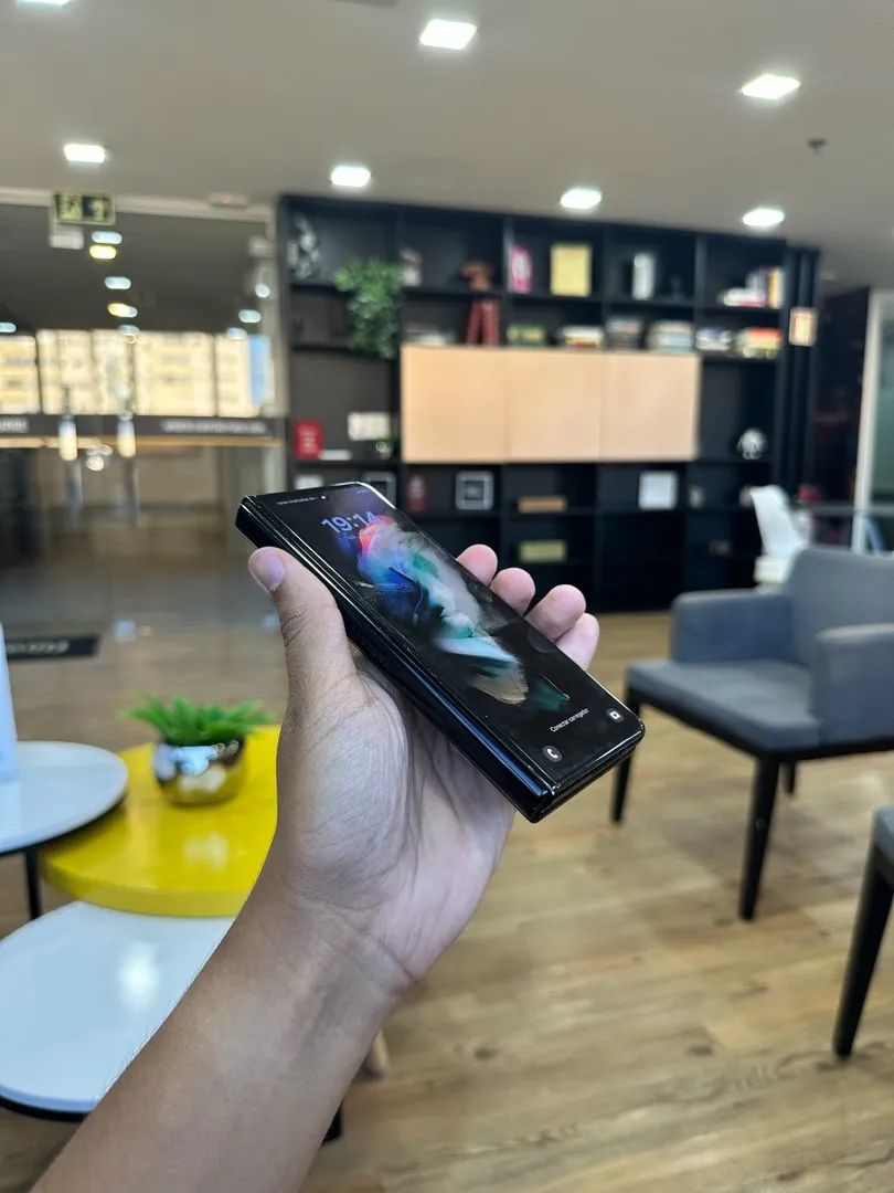 Samsung Galaxy Z Fold 3 256gb - R$3890,00 ou em até 12x no cartão  - Foto 3