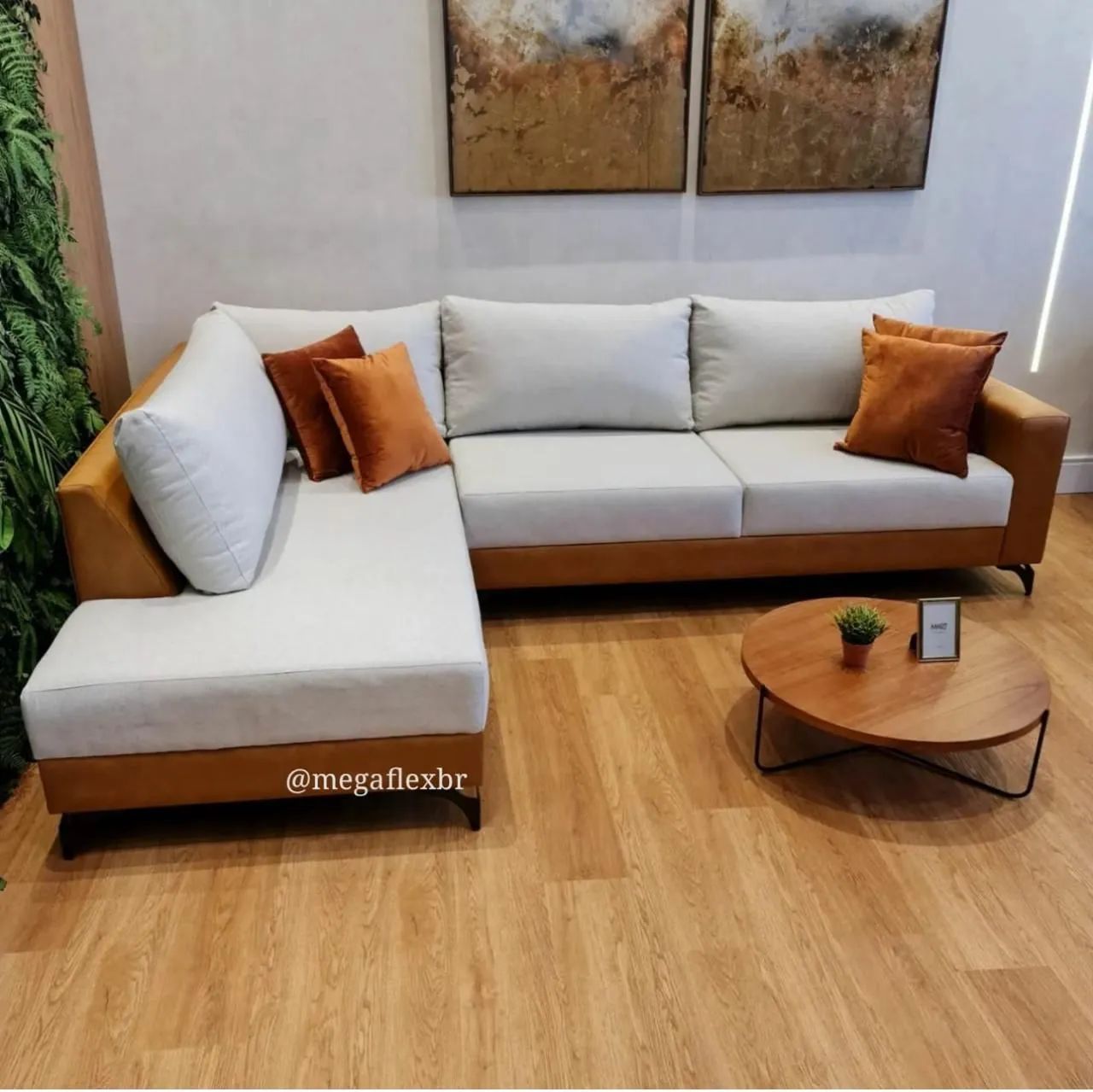 Rn Sofá de canto com chaise. Estofado Sob medida direto de fábrica