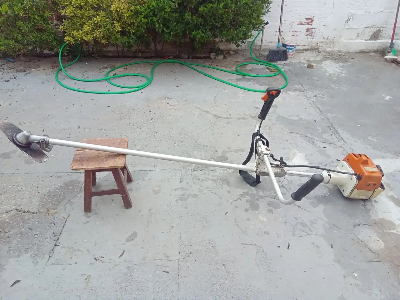 ROÇADEIRA STHIL FS 220 - Foto 2