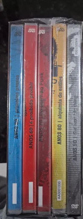 Box lacrado 50 anos de rockin roll 5 dvds - Foto 4