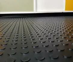 Piso de Borracha Antiderrapante - www.engemacrepisos.com.br