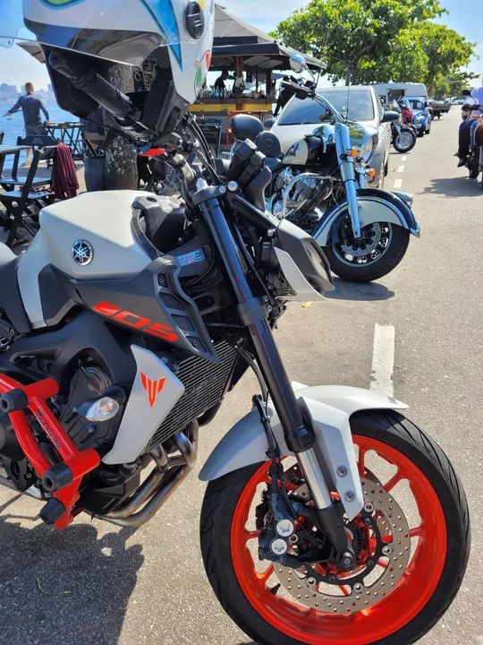 YAMAHA MT-09 Coral - Foto 11