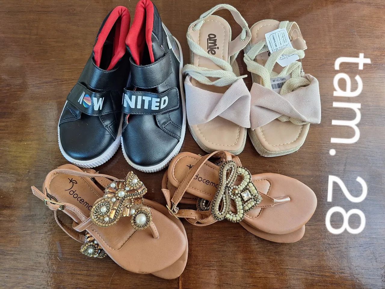 Sapatos novos tam 28, ler