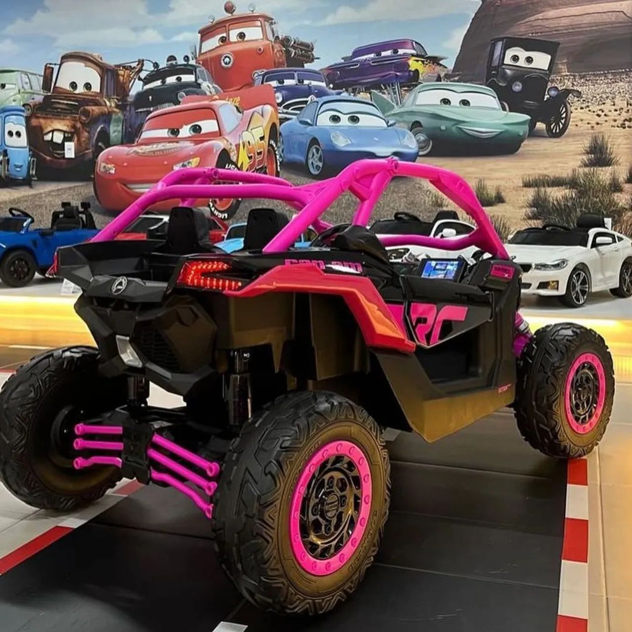 Carrinho Elétrico Infantil Can-Am Maverick - Foto 4