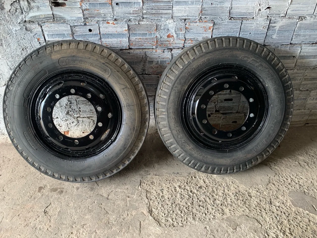 Par de Rodas para Caminhão aro 20 de Ferro