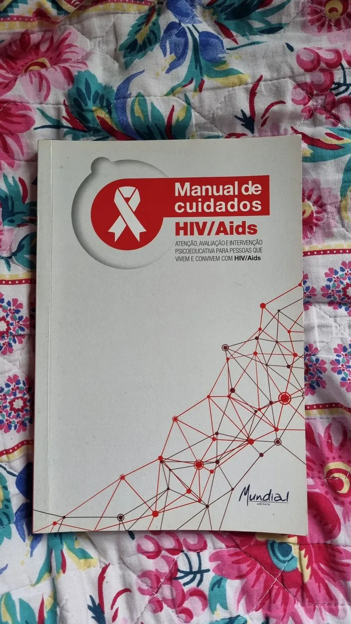 Manual de Cuidados HIV/Aids - Editora Mundial