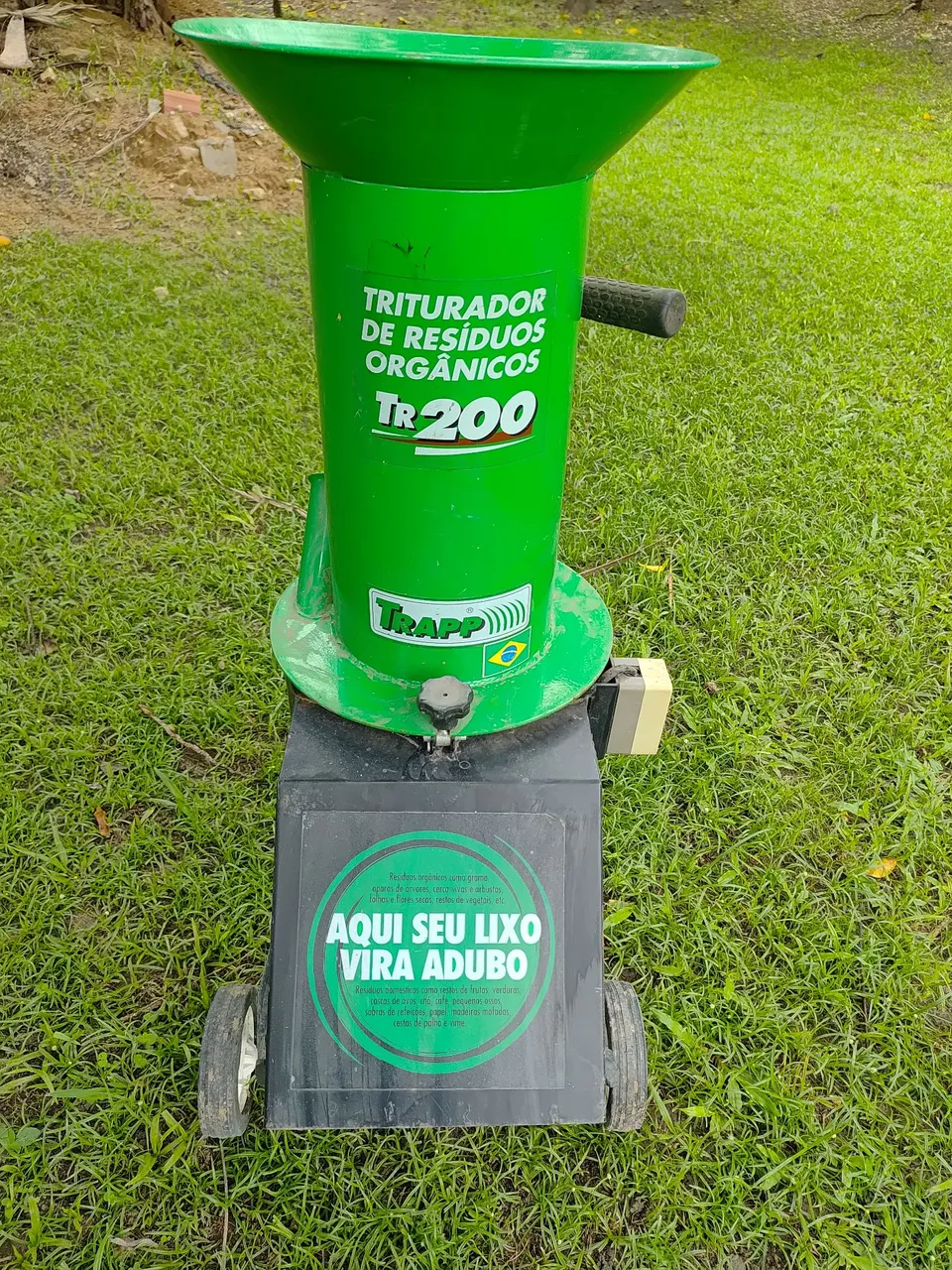 Triturador de Galhos e Resíduos Trapp TR 200