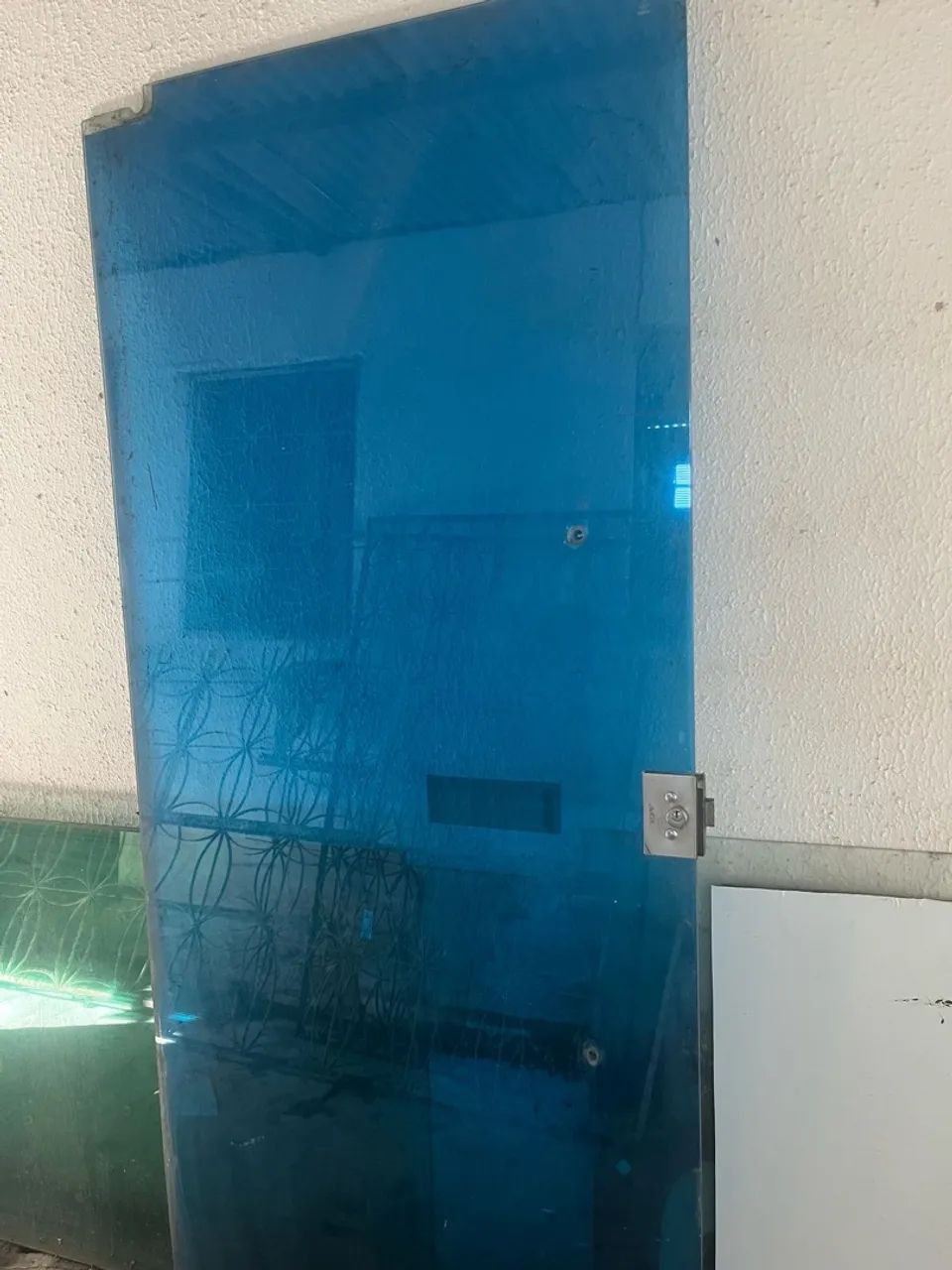 Porta de Vidro Azul - 1,00 x 2,10m