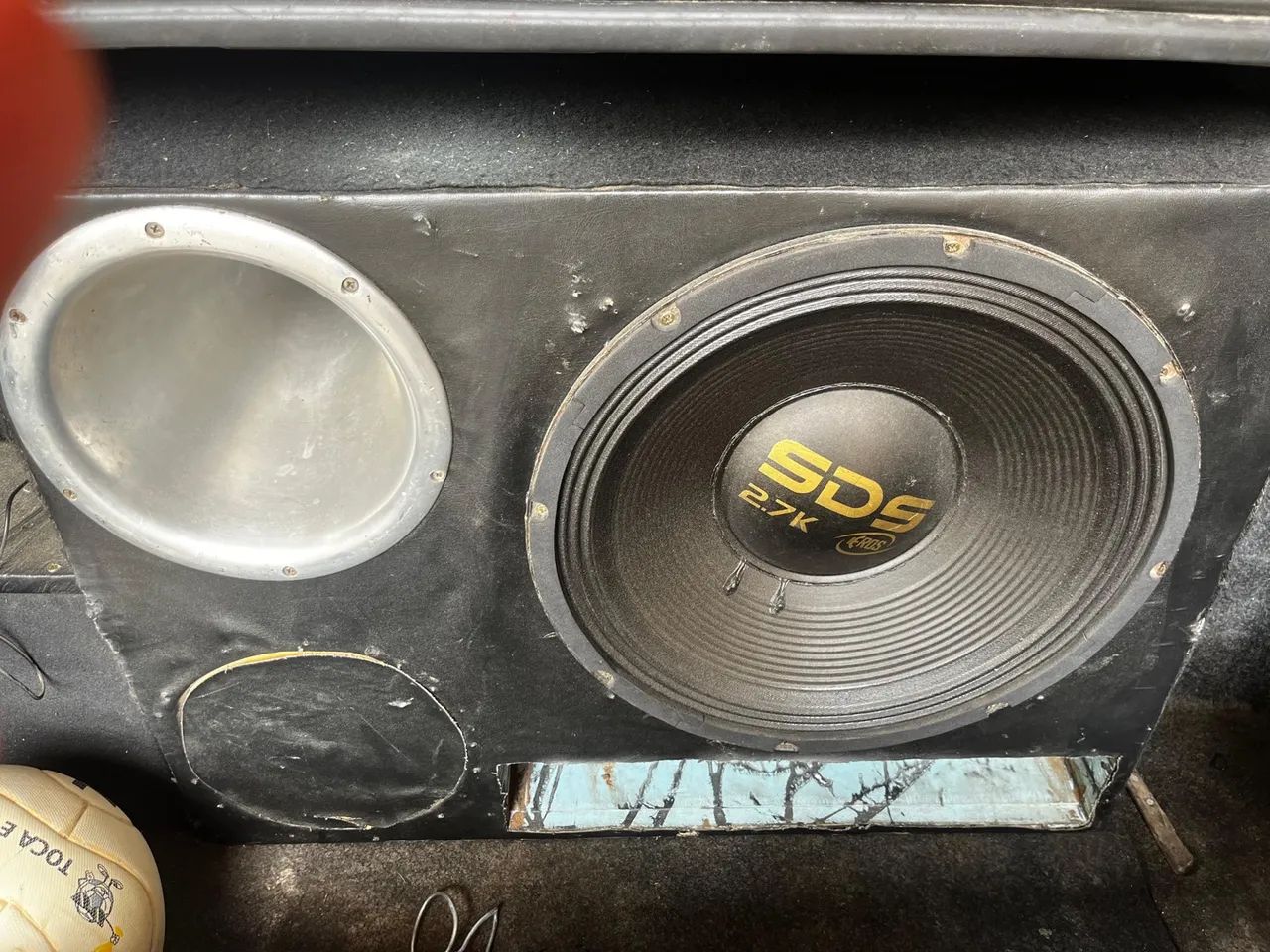 Caixa trio em perfeito estado 