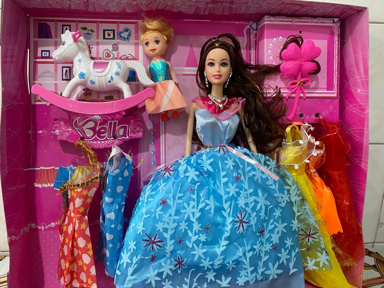 Boneca Bella princesa mae e filha com vestidos e acessórios - Foto 2
