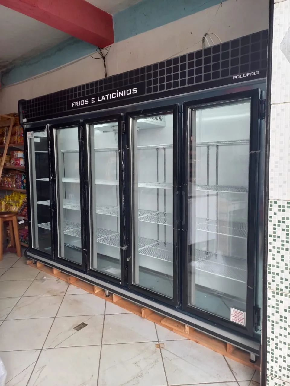 Auto serviço 5 portas 
