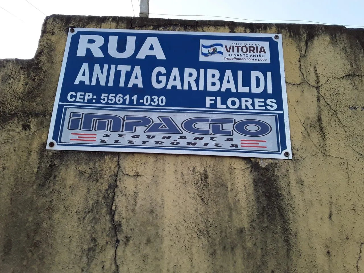 ALUGA-SE