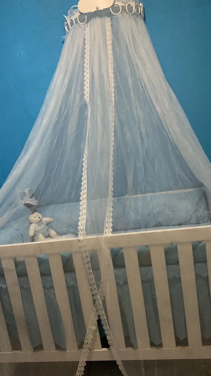 VENDO DOSSEL COM MOSQUITEIRO 