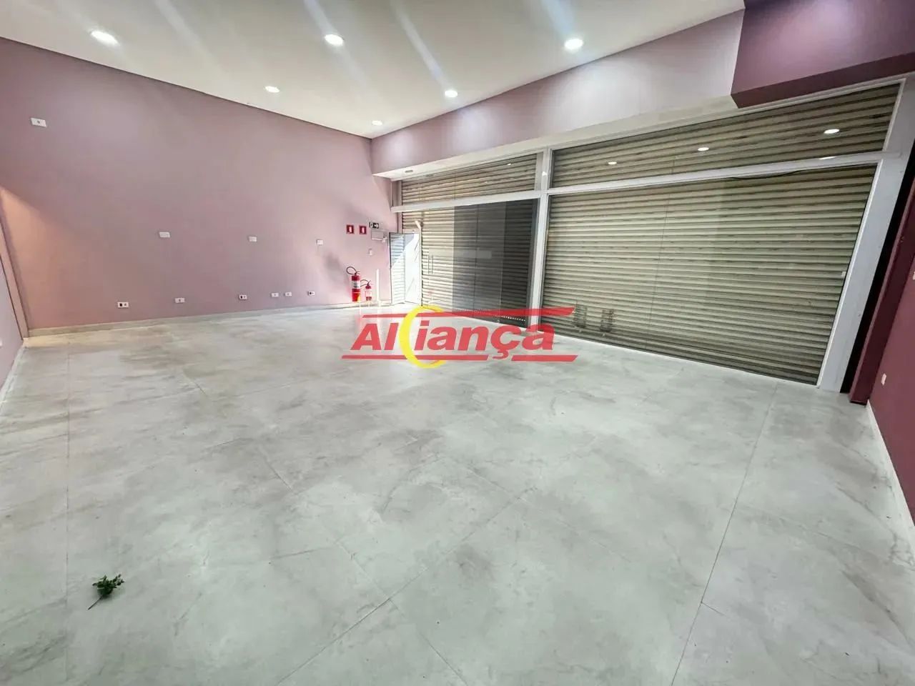 SALÃO COMERCIAL 82m², COM 2 VAGAS - PARA LOCAÇÃO JARDIM TRANQUILIDADE GUARULHOS SP - Foto 2
