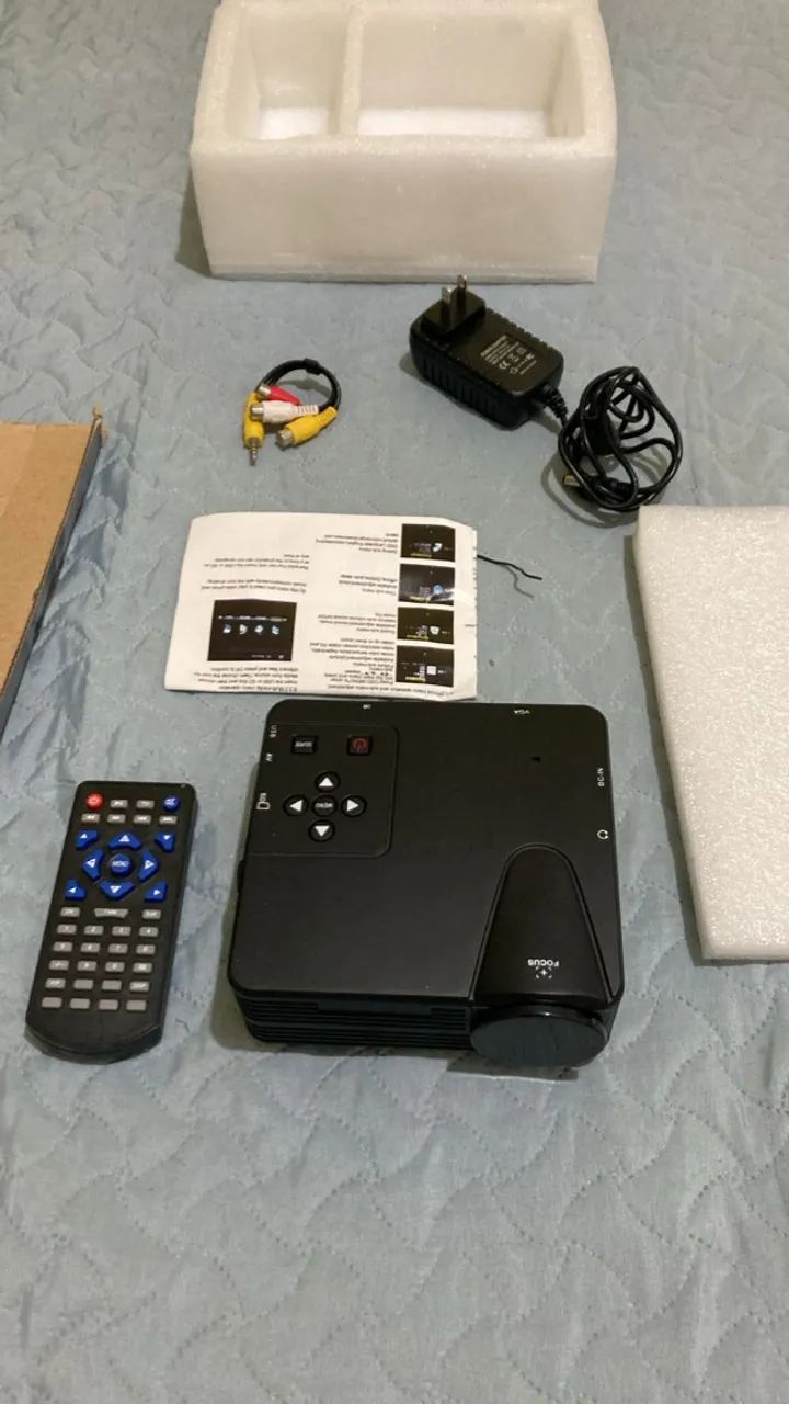 Projetor mini qualidade64522270558465124