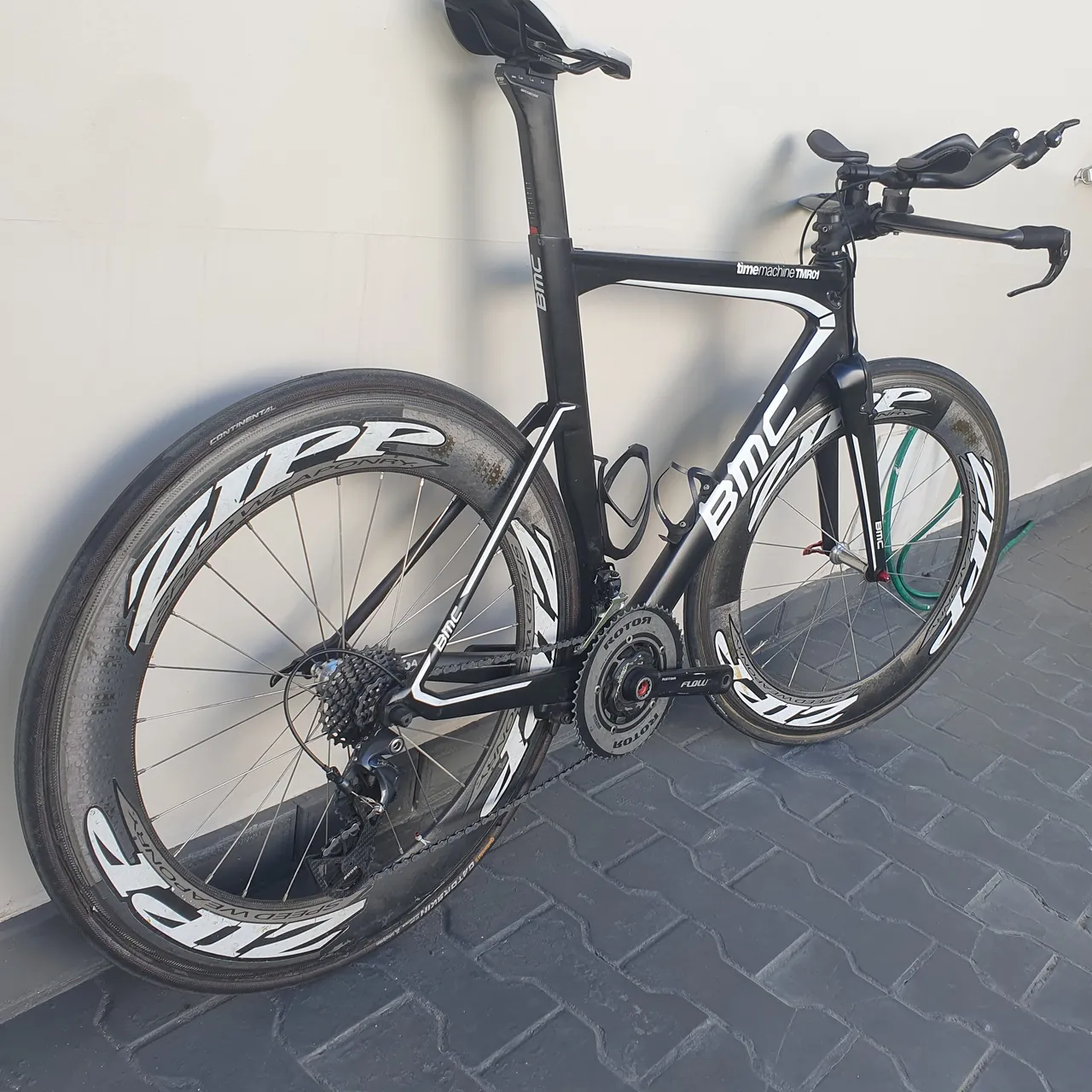 Bicicleta de Triatlo BMC Timemachine 01