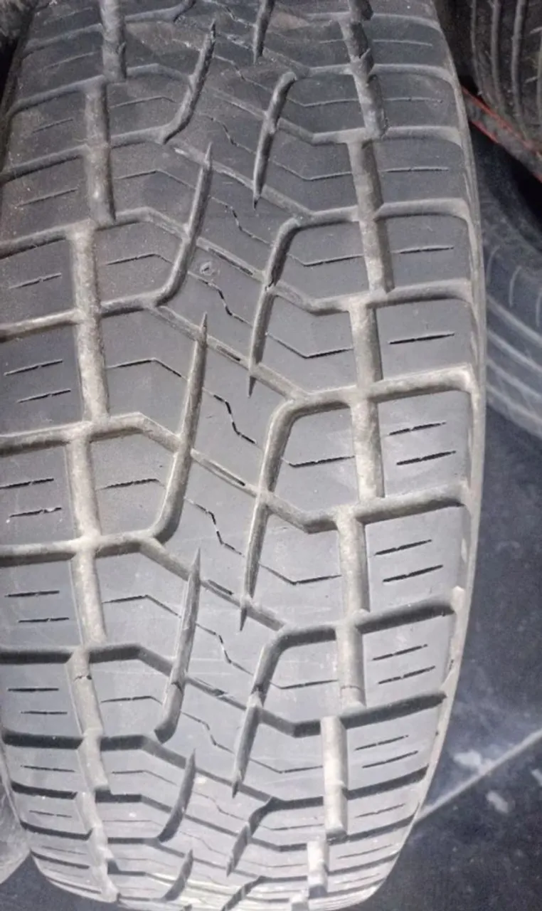 1 Pneu 15 205/65 R15 Pirelli