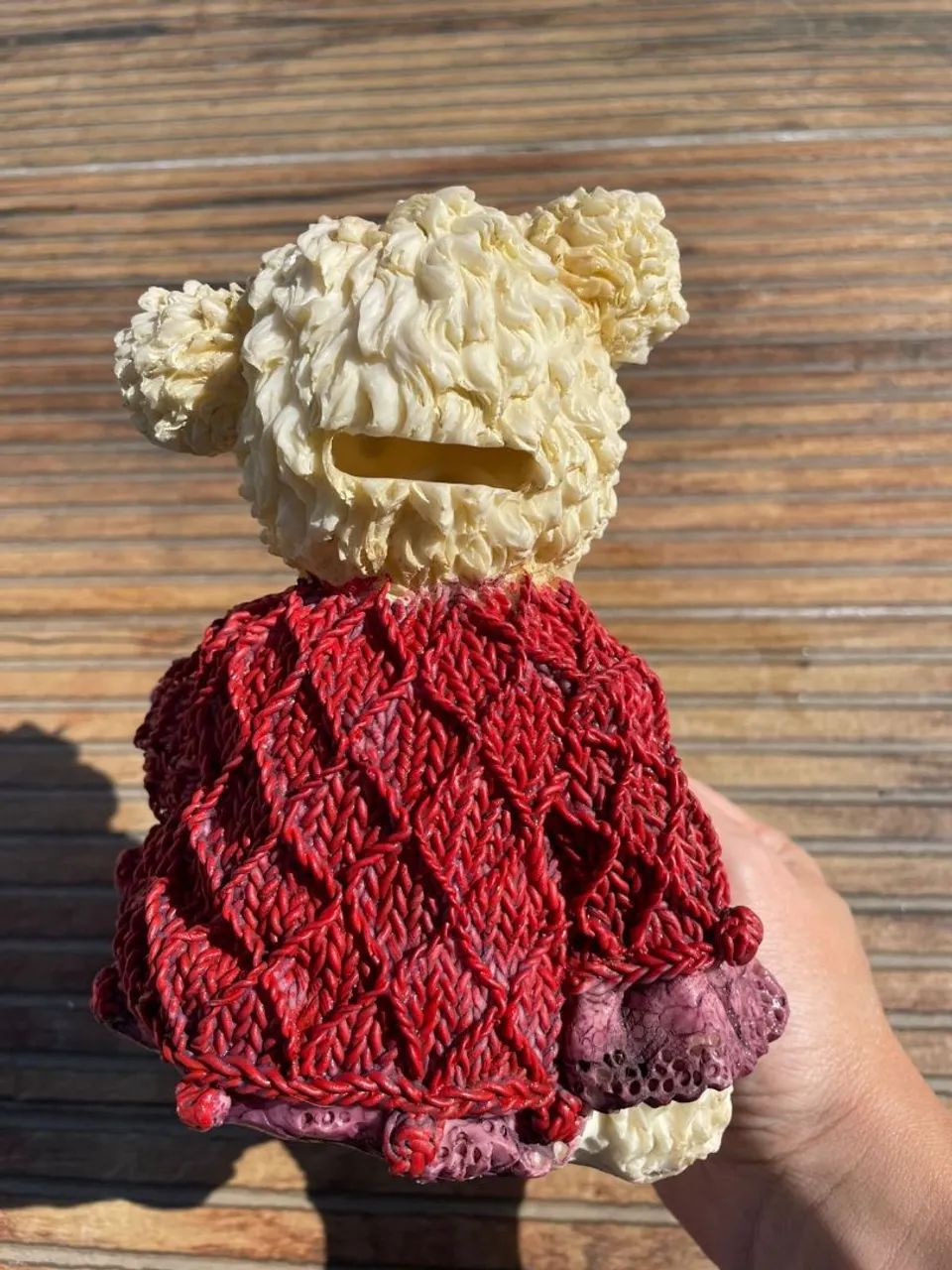 Cofrinho Urso com Roupa Vermelha - Foto 4