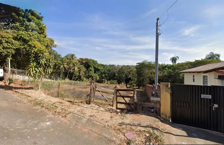 Área Escriturada de 6.246m² no Jardim Novo Mundo - Aceita Veículo