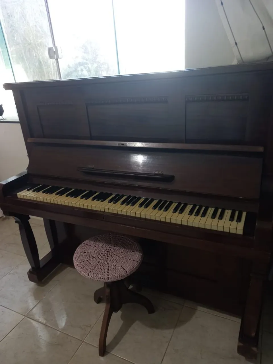 Piano Antigo - Instrumento Musical Clássico