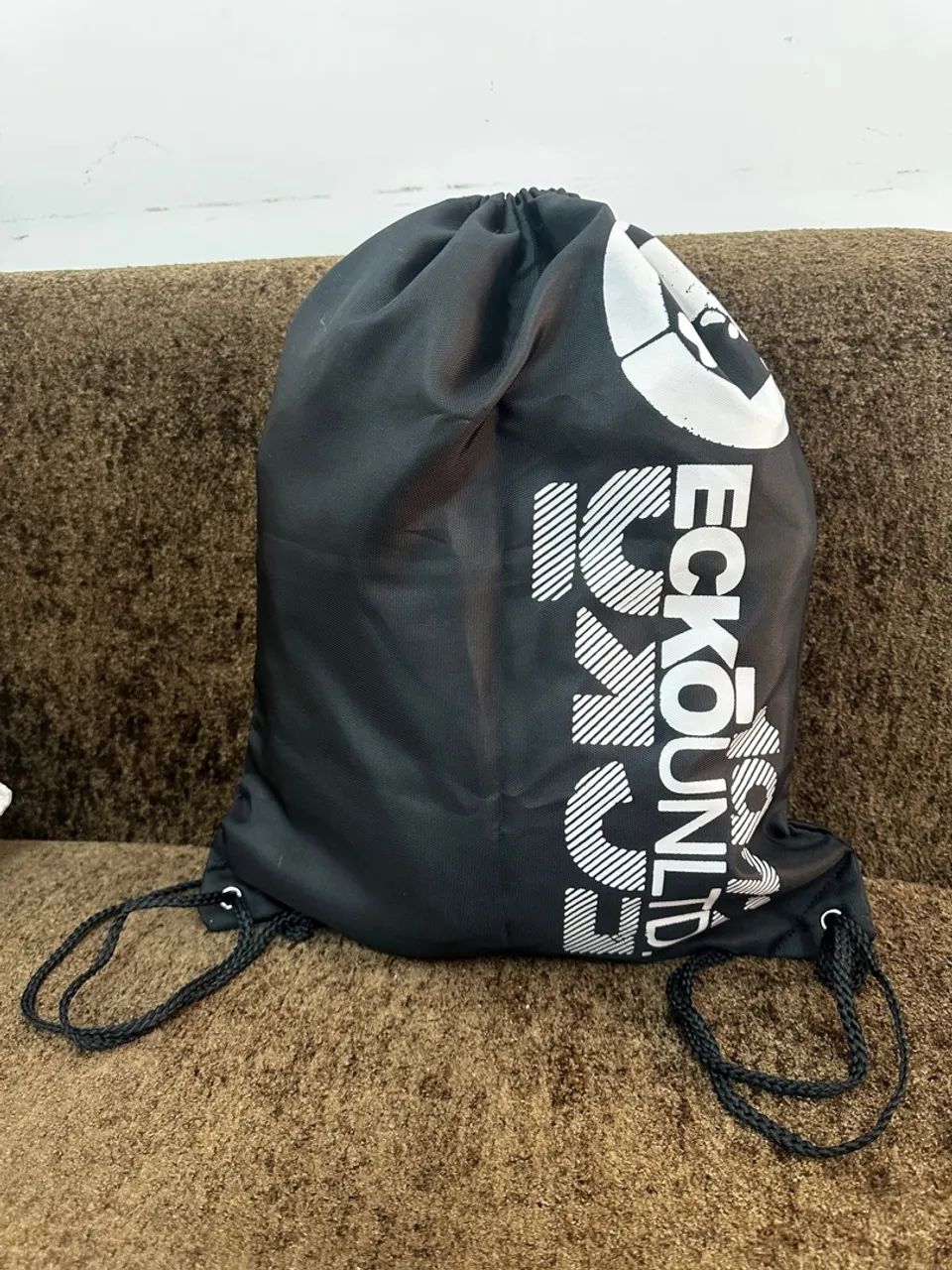 Mochila Ecko Unltd Preta - Cordão 