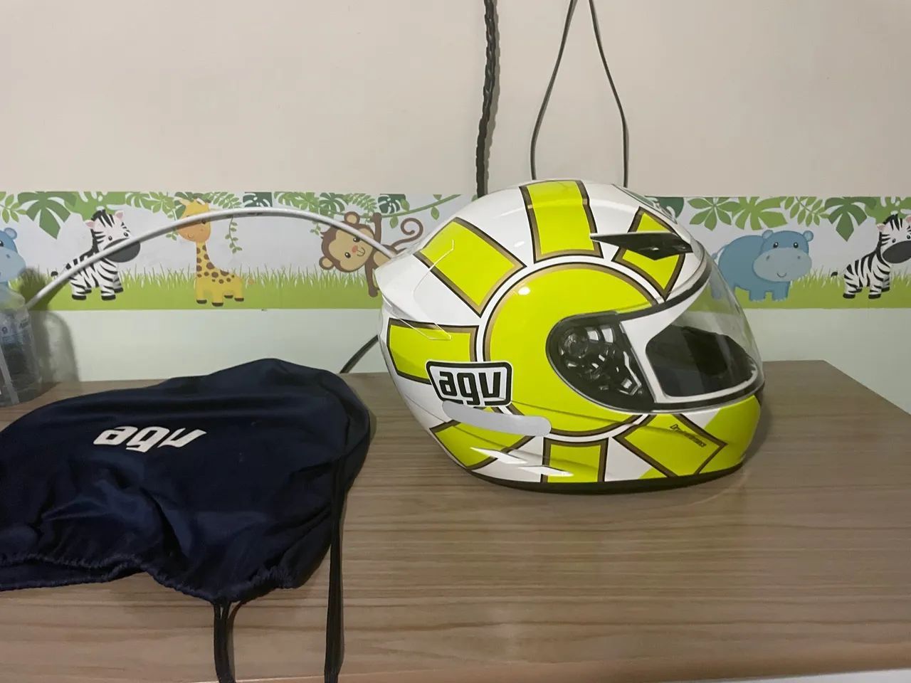 Capacete AGV- Tamanho 59-60 zero 