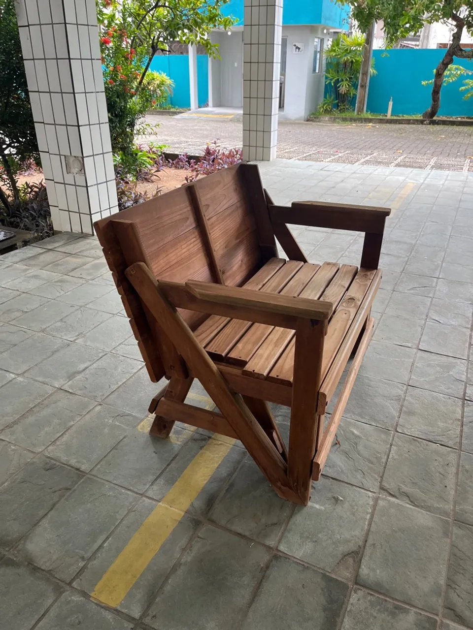 Banco/ mesa de Madeira para Jardim ou Varanda