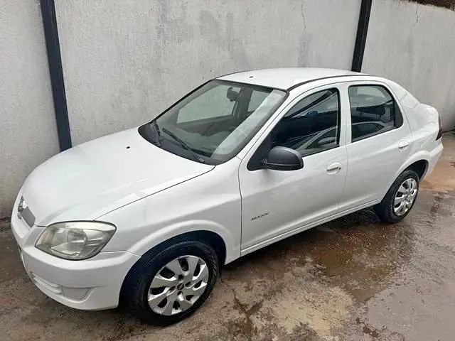 PRISMA SED.JOY 1.4 2010 (Vendo no Boleto e Financio)