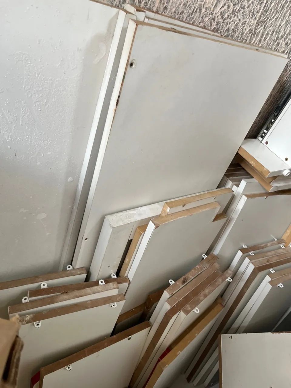 Prateleiras e restos de modulados  - Foto 2