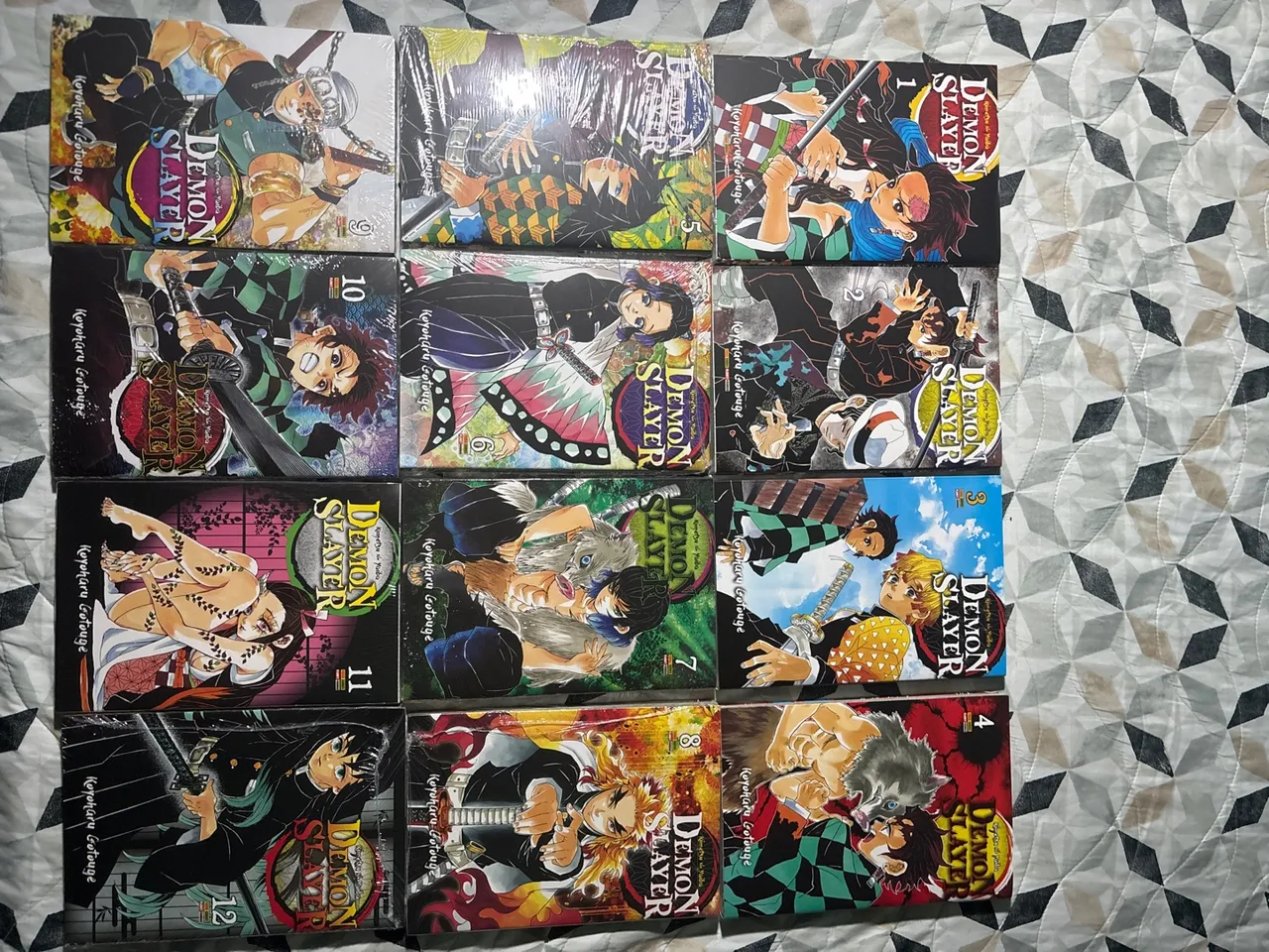 Coleção Mangás Demon Slayer - Volumes 1 a 12