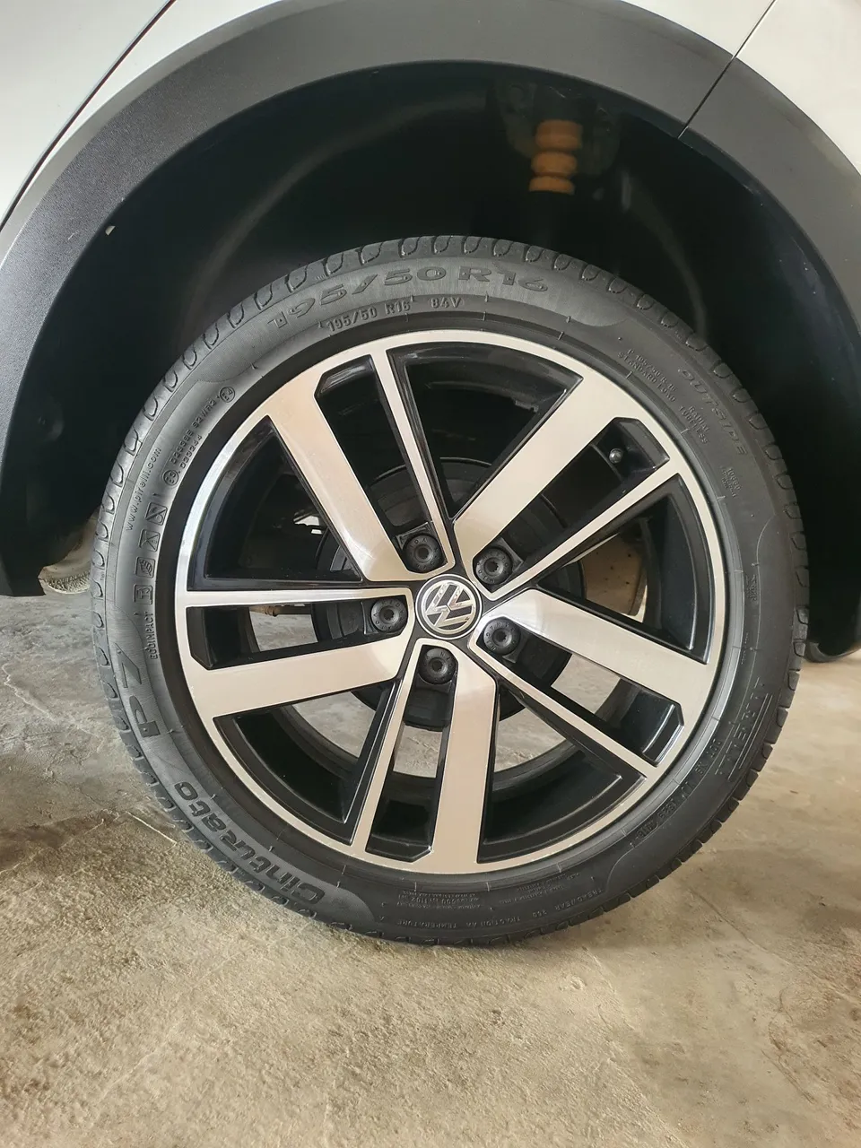Pneus 195 50r16 Pirelli P7