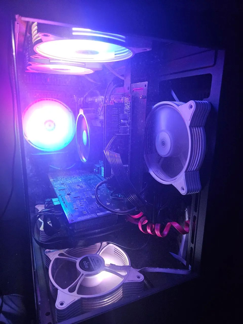 Pc gamer64374417804417121