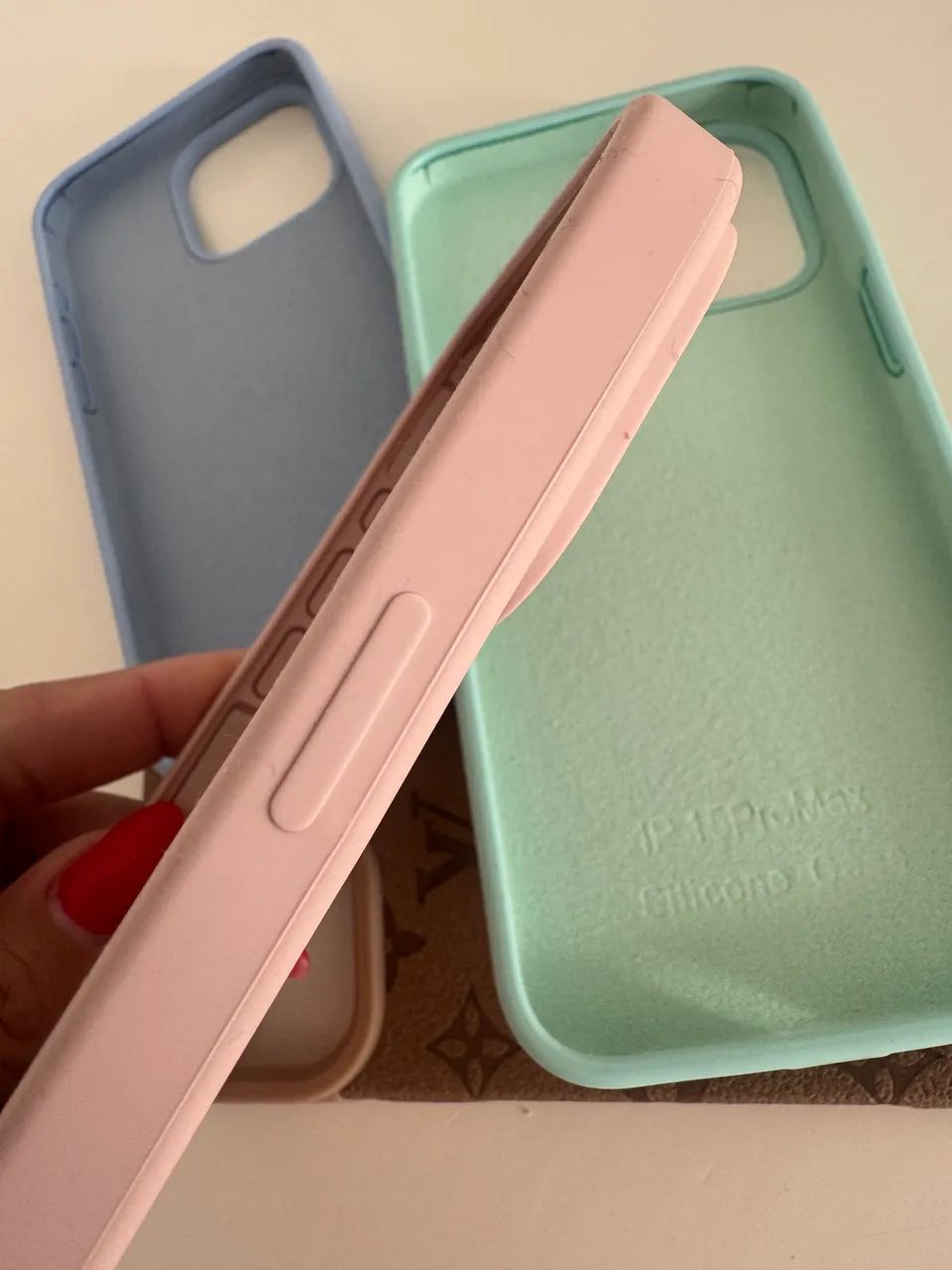 4 capa iPhone 15 pro max (novas) - Foto 3