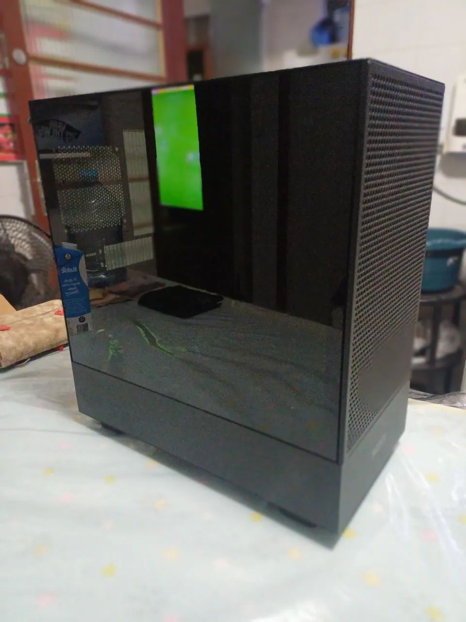 Gabinete NZXT H5 FLOW  Preto