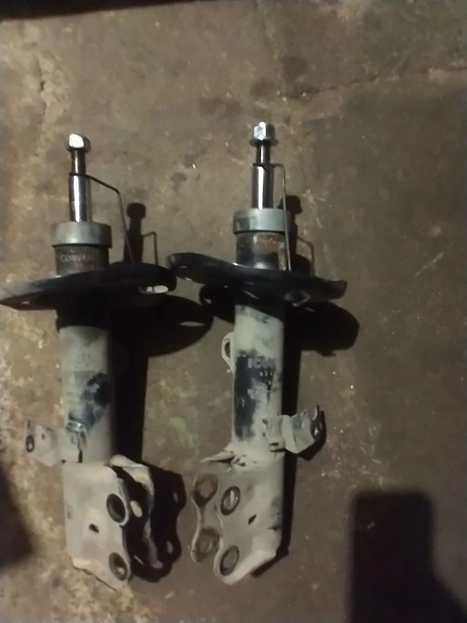 Front shock absorber Corolla 201764573738697731121
