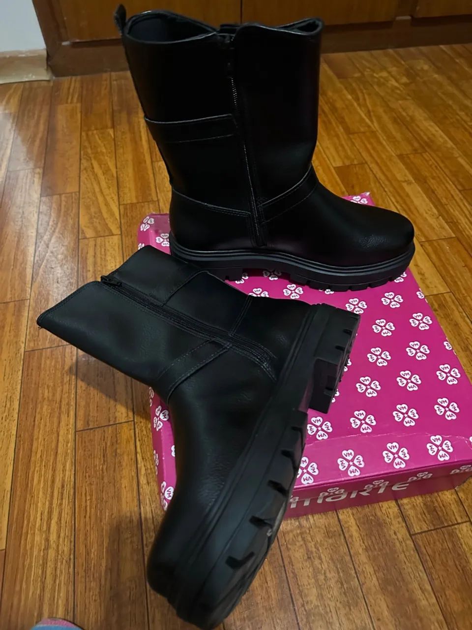 Bota Preta tamanho 39 - Foto 3