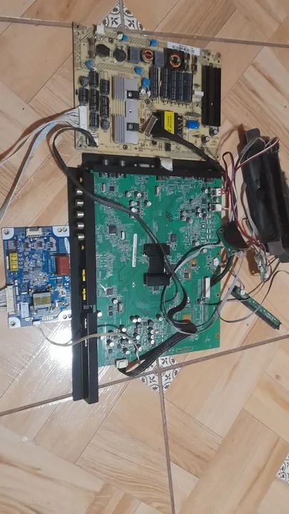 Placas tv semp toshiba Le3250(b)wda todas as placas como na foto