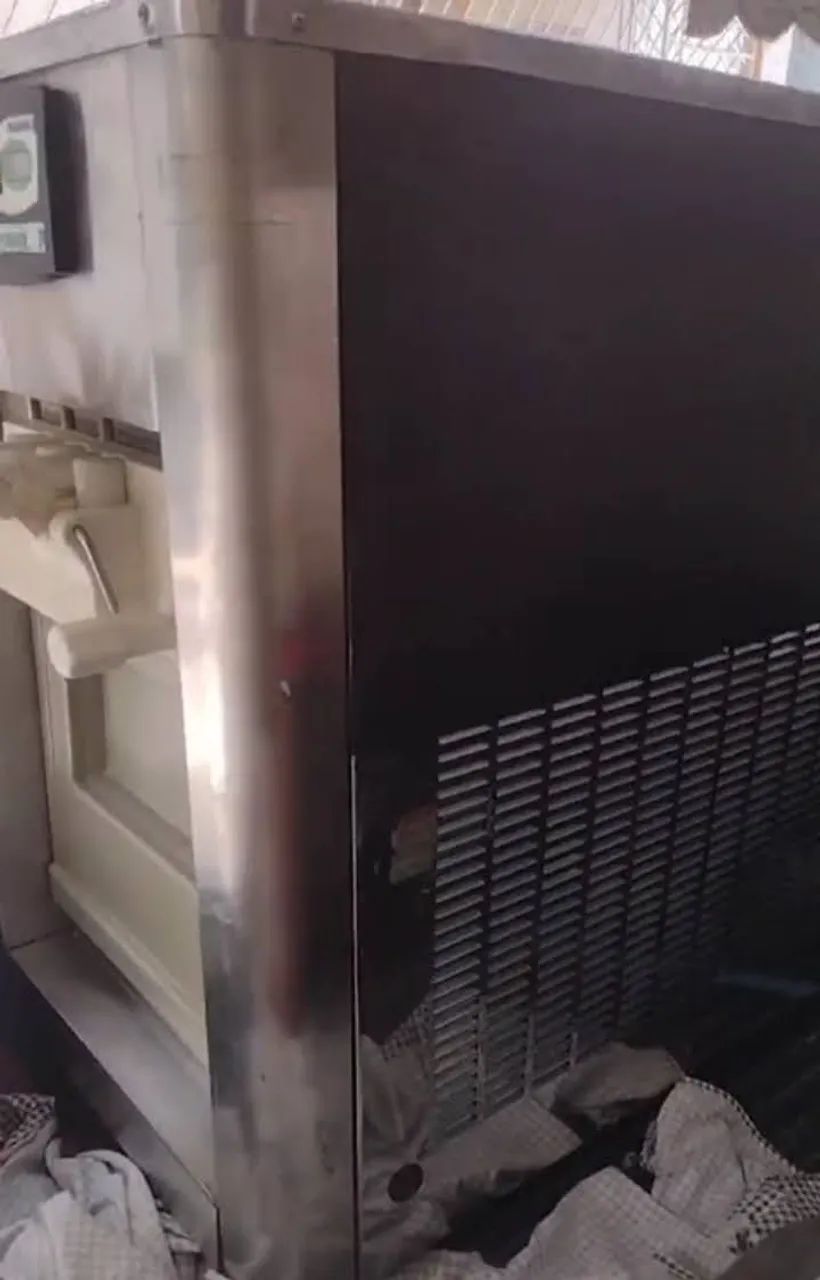 Máquina de sorvete soft