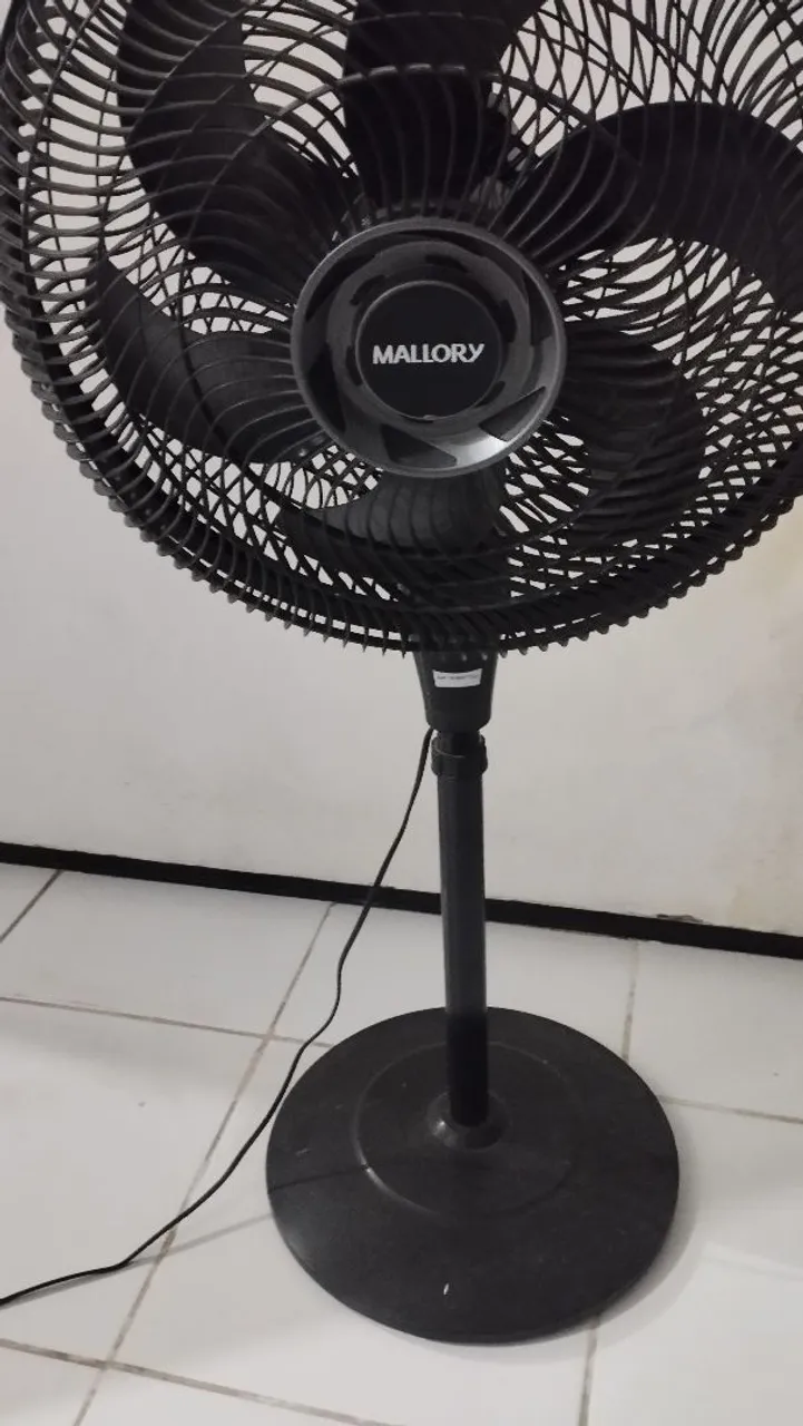 Ventilador de Piso Mallory