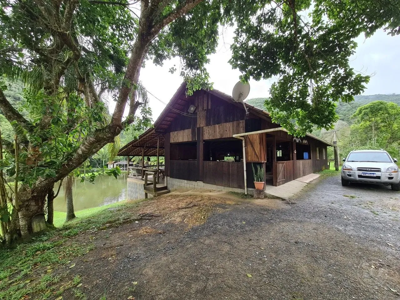 Alugo Sitio com 5 Lagoas e Galpão de Eventos - no bairro Progresso