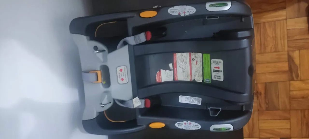 Bebe conforto Chicco 0-13kg com base para carro com isofix - Foto 4