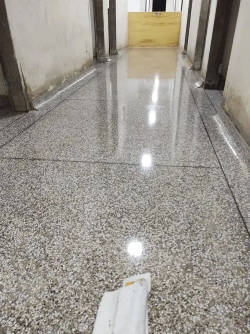 Sousa pisos revestimentos em granilite,fulget,polimento de concreto e caco de mármore. - Foto 2